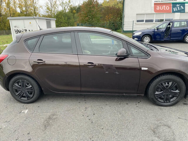 Коричневый Опель Астра, объемом двигателя 1.69 л и пробегом 278 тыс. км за 6900 $, фото 3 на Automoto.ua