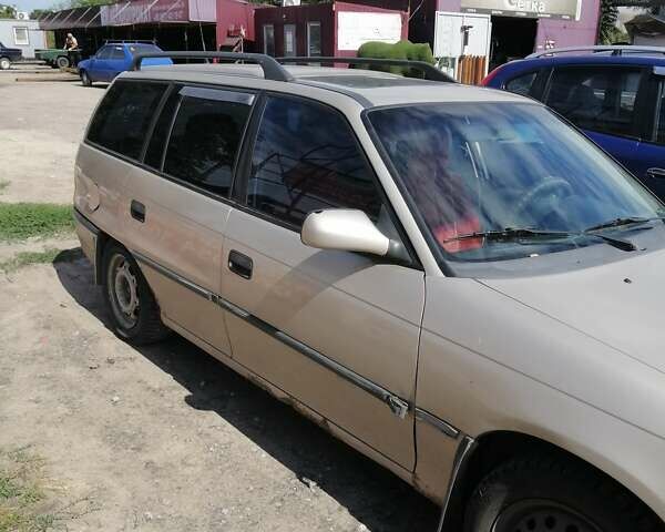 Коричневий Опель Астра, об'ємом двигуна 1.8 л та пробігом 330 тис. км за 2200 $, фото 1 на Automoto.ua