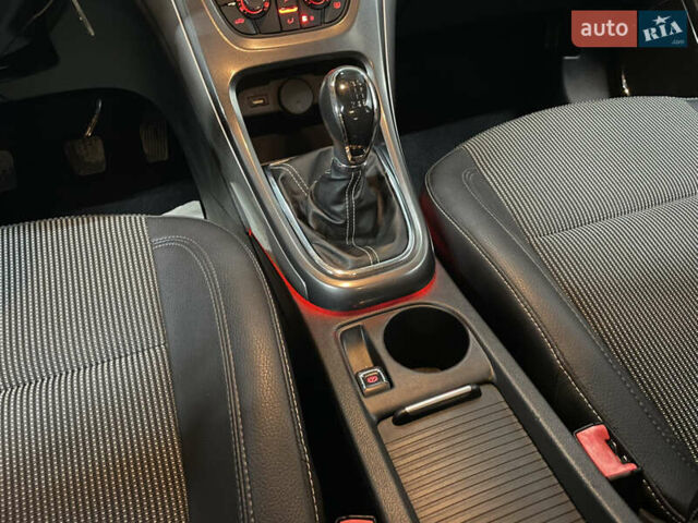 Коричневий Опель Астра, об'ємом двигуна 1.7 л та пробігом 269 тис. км за 7900 $, фото 51 на Automoto.ua