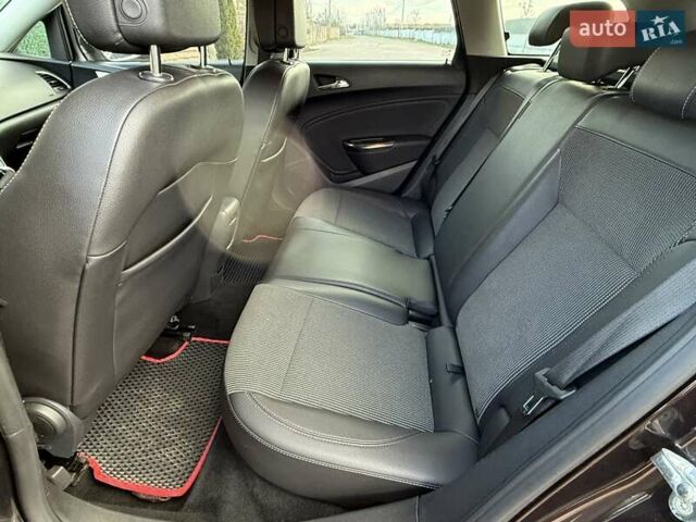 Коричневый Опель Астра, объемом двигателя 1.6 л и пробегом 165 тыс. км за 7698 $, фото 33 на Automoto.ua