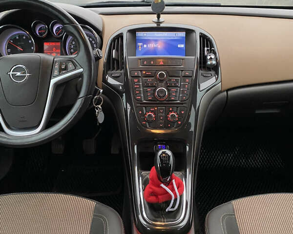 Коричневый Опель Астра, объемом двигателя 1.7 л и пробегом 218 тыс. км за 6699 $, фото 3 на Automoto.ua