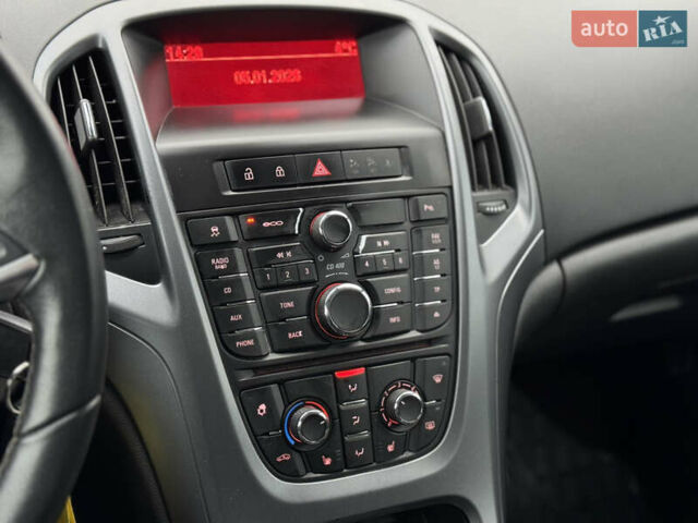 Коричневый Опель Астра, объемом двигателя 1.4 л и пробегом 192 тыс. км за 6500 $, фото 10 на Automoto.ua