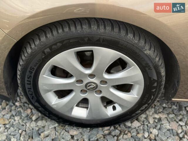 Опель Астра 2013 в Умани на Automoto.ua Коричневый Опель Астра, объемом двигателя 1.7 л и пробегом 248 тыс. км за 8950 $, фото 5 на Automoto.ua