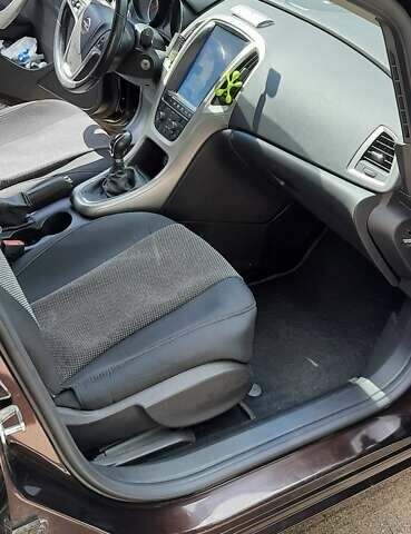 Коричневий Опель Астра, об'ємом двигуна 1.2 л та пробігом 222 тис. км за 7900 $, фото 12 на Automoto.ua