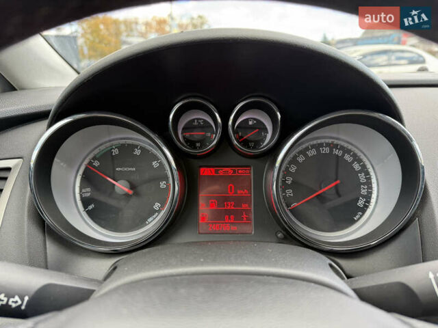 Опель Астра 2013 в Умани на Automoto.ua Коричневый Опель Астра, объемом двигателя 1.7 л и пробегом 248 тыс. км за 8950 $, фото 15 на Automoto.ua