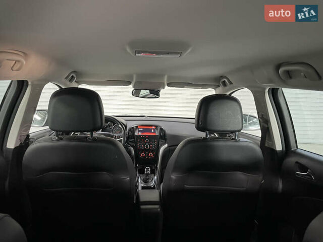 Опель Астра 2015 у Стрые на Automoto.ua Коричневий Опель Астра, об'ємом двигуна 1.6 л та пробігом 237 тис. км за 8950 $, фото 35 на Automoto.ua