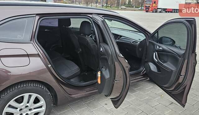 Коричневый Опель Астра, объемом двигателя 1.6 л и пробегом 246 тыс. км за 10700 $, фото 10 на Automoto.ua