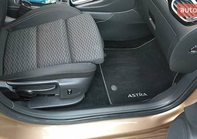 Коричневый Опель Астра, объемом двигателя 1.6 л и пробегом 258 тыс. км за 11800 $, фото 24 на Automoto.ua