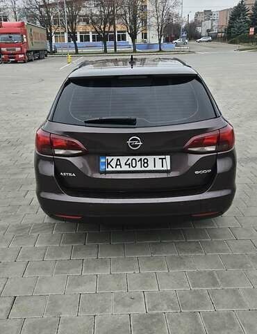 Коричневый Опель Астра, объемом двигателя 1.6 л и пробегом 246 тыс. км за 10700 $, фото 2 на Automoto.ua