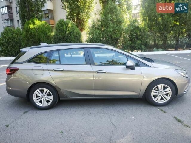 Коричневий Опель Астра, об'ємом двигуна 1.6 л та пробігом 189 тис. км за 11000 $, фото 4 на Automoto.ua