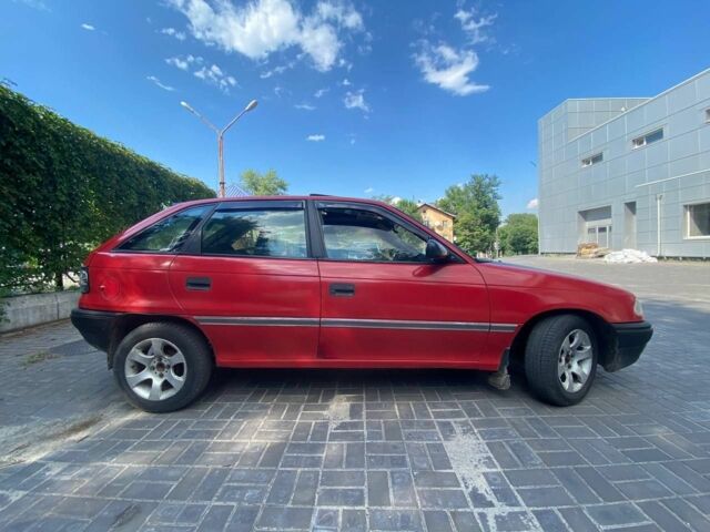 Червоний Опель Астра, об'ємом двигуна 1.6 л та пробігом 400 тис. км за 1850 $, фото 6 на Automoto.ua