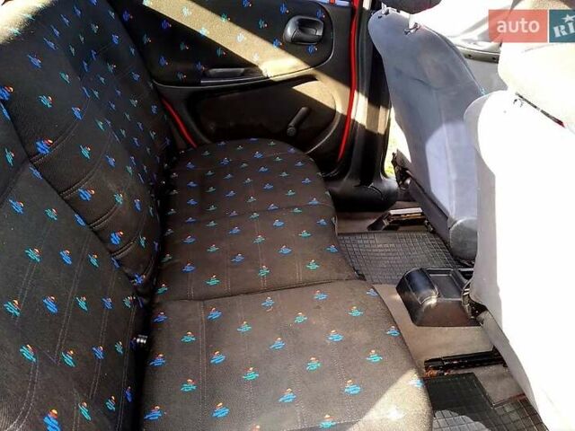 Червоний Опель Астра, об'ємом двигуна 1.6 л та пробігом 226 тис. км за 2500 $, фото 2 на Automoto.ua