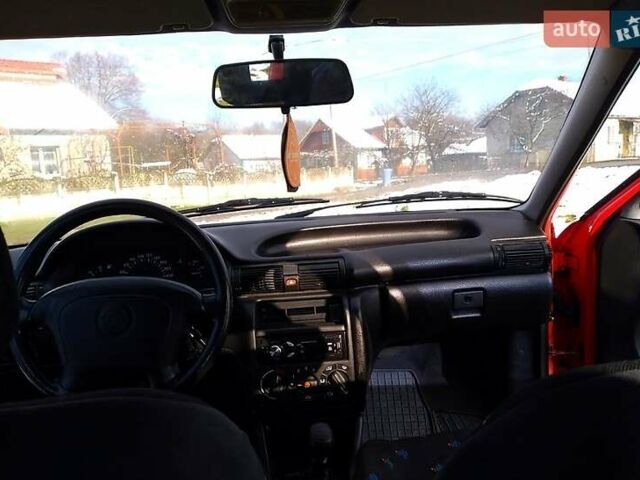 Червоний Опель Астра, об'ємом двигуна 1.6 л та пробігом 226 тис. км за 2500 $, фото 11 на Automoto.ua