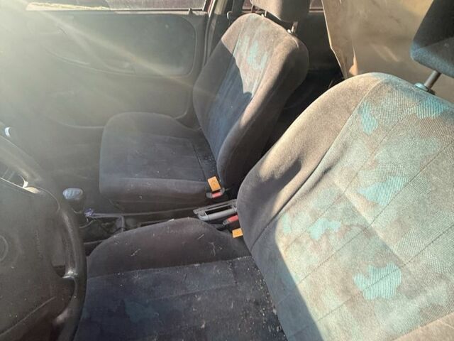 Красный Опель Астра, объемом двигателя 1.6 л и пробегом 400 тыс. км за 550 $, фото 7 на Automoto.ua