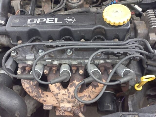 Красный Опель Астра, объемом двигателя 1.6 л и пробегом 396 тыс. км за 1299 $, фото 13 на Automoto.ua