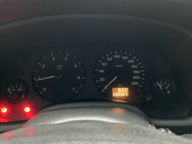 Красный Опель Астра, объемом двигателя 1.4 л и пробегом 3 тыс. км за 2300 $, фото 7 на Automoto.ua