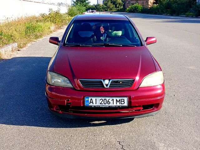 Красный Опель Астра, объемом двигателя 1.6 л и пробегом 536 тыс. км за 1660 $, фото 2 на Automoto.ua