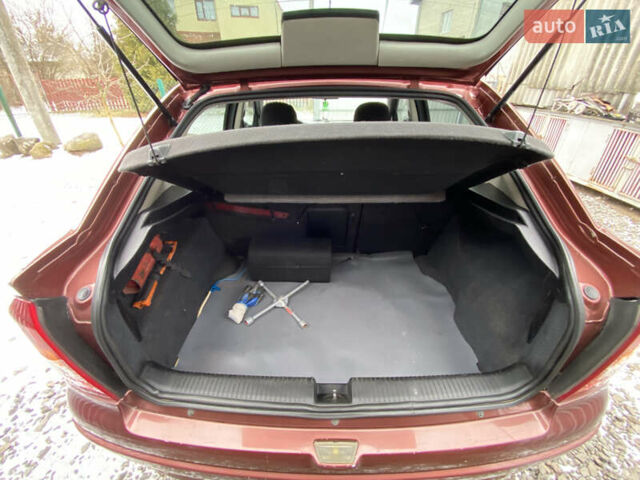 Красный Опель Астра, объемом двигателя 1.2 л и пробегом 327 тыс. км за 3200 $, фото 10 на Automoto.ua