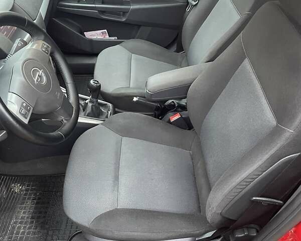 Красный Опель Астра, объемом двигателя 1.4 л и пробегом 170 тыс. км за 4800 $, фото 4 на Automoto.ua