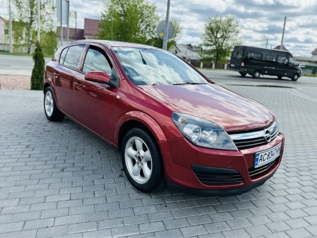 Красный Опель Астра, объемом двигателя 1.2 л и пробегом 210 тыс. км за 4500 $, фото 4 на Automoto.ua