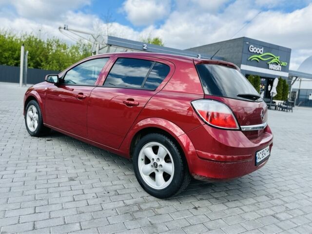 Красный Опель Астра, объемом двигателя 1.2 л и пробегом 210 тыс. км за 4500 $, фото 1 на Automoto.ua