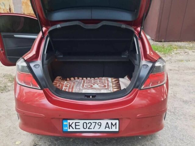 Красный Опель Астра, объемом двигателя 1.8 л и пробегом 197 тыс. км за 4600 $, фото 7 на Automoto.ua