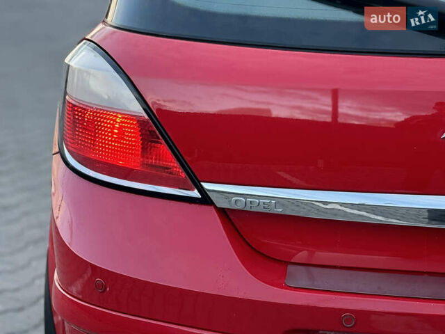 Червоний Опель Астра, об'ємом двигуна 1.6 л та пробігом 318 тис. км за 4350 $, фото 7 на Automoto.ua