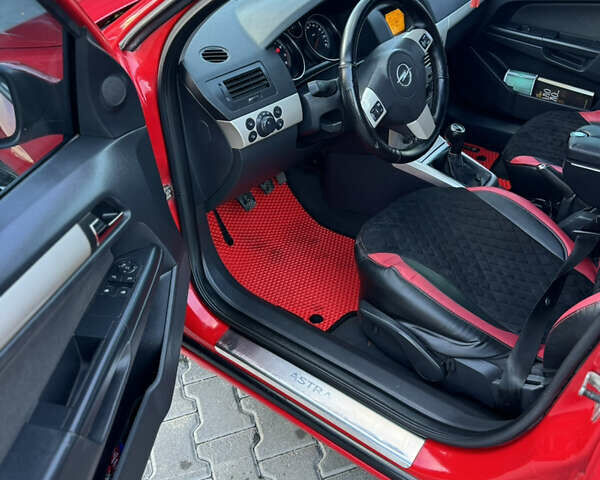 Червоний Опель Астра, об'ємом двигуна 1.6 л та пробігом 318 тис. км за 4350 $, фото 16 на Automoto.ua