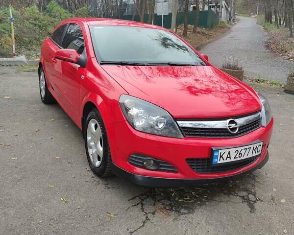 Красный Опель Астра, объемом двигателя 1.6 л и пробегом 203 тыс. км за 5300 $, фото 2 на Automoto.ua