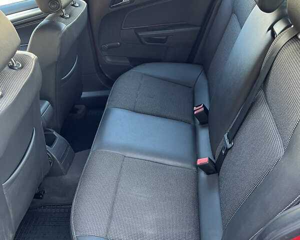 Красный Опель Астра, объемом двигателя 1.69 л и пробегом 300 тыс. км за 4199 $, фото 23 на Automoto.ua