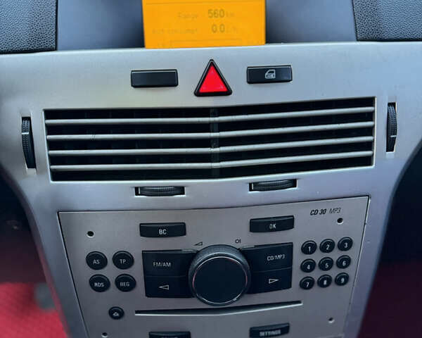 Червоний Опель Астра, об'ємом двигуна 1.6 л та пробігом 318 тис. км за 4350 $, фото 24 на Automoto.ua