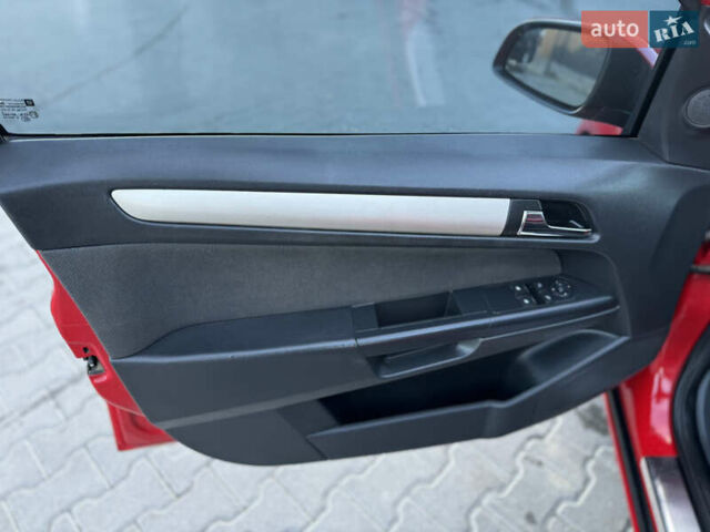 Червоний Опель Астра, об'ємом двигуна 1.6 л та пробігом 318 тис. км за 4350 $, фото 17 на Automoto.ua