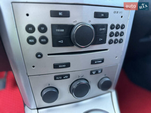 Червоний Опель Астра, об'ємом двигуна 1.6 л та пробігом 318 тис. км за 4350 $, фото 25 на Automoto.ua