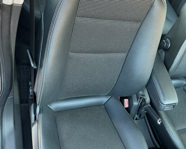 Красный Опель Астра, объемом двигателя 1.69 л и пробегом 300 тыс. км за 4199 $, фото 20 на Automoto.ua