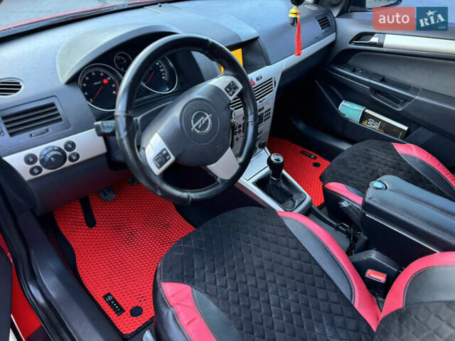 Опель Астра 2007 в Хмельницком на Automoto.ua Красный Опель Астра, объемом двигателя 1.6 л и пробегом 318 тыс. км за 4500 $, фото 20 на Automoto.ua