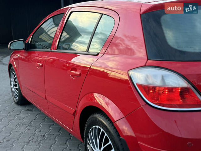 Опель Астра 2007 в Хмельницком на Automoto.ua Красный Опель Астра, объемом двигателя 1.6 л и пробегом 318 тыс. км за 4500 $, фото 10 на Automoto.ua