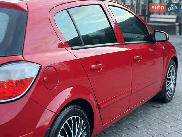 Опель Астра 2007 в Хмельницком на Automoto.ua Красный Опель Астра, объемом двигателя 1.6 л и пробегом 318 тыс. км за 4500 $, фото 9 на Automoto.ua