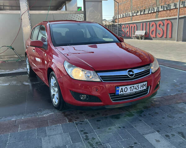 Красный Опель Астра, объемом двигателя 1.69 л и пробегом 300 тыс. км за 4199 $, фото 6 на Automoto.ua