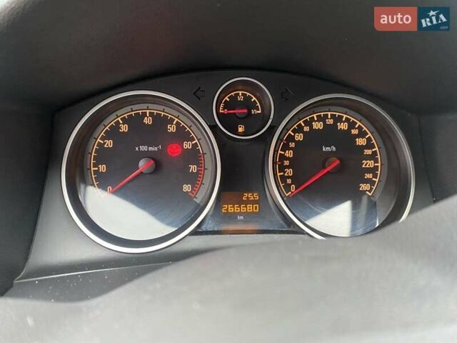 Червоний Опель Астра, об'ємом двигуна 1.8 л та пробігом 266 тис. км за 5300 $, фото 3 на Automoto.ua