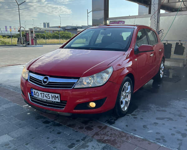 Красный Опель Астра, объемом двигателя 1.69 л и пробегом 300 тыс. км за 4199 $, фото 8 на Automoto.ua