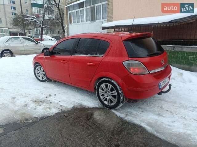 Красный Опель Астра, объемом двигателя 1.6 л и пробегом 189 тыс. км за 1999 $, фото 4 на Automoto.ua