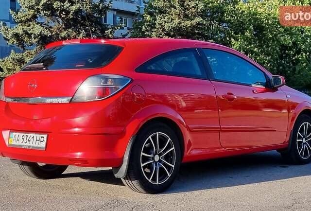 Красный Опель Астра, объемом двигателя 1.8 л и пробегом 262 тыс. км за 3400 $, фото 4 на Automoto.ua