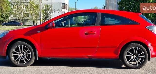 Красный Опель Астра, объемом двигателя 1.8 л и пробегом 262 тыс. км за 3400 $, фото 7 на Automoto.ua