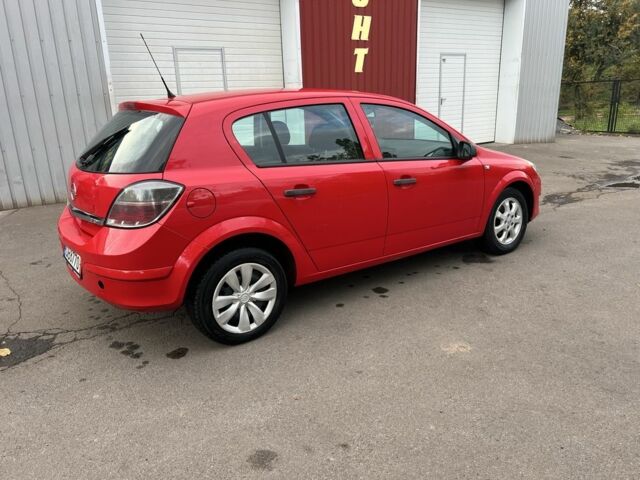 Красный Опель Астра, объемом двигателя 1.7 л и пробегом 220 тыс. км за 2450 $, фото 5 на Automoto.ua