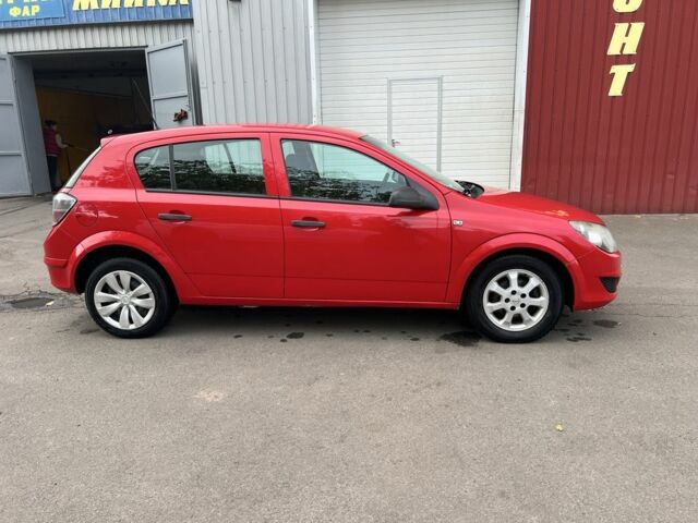 Красный Опель Астра, объемом двигателя 1.7 л и пробегом 220 тыс. км за 2450 $, фото 3 на Automoto.ua