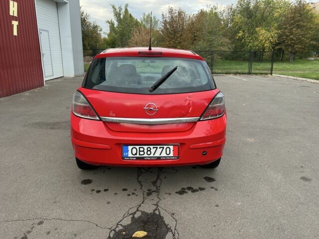 Красный Опель Астра, объемом двигателя 1.7 л и пробегом 220 тыс. км за 2450 $, фото 10 на Automoto.ua