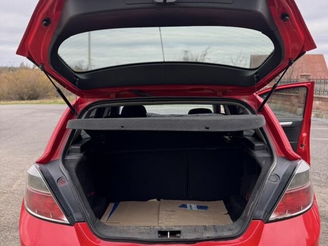 Опель Астра 2009 в Ровно на Automoto.ua Красный Опель Астра, объемом двигателя 1.8 л и пробегом 165 тыс. км за 4750 $, фото 3 на Automoto.ua