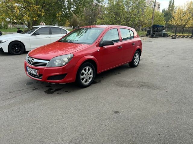 Красный Опель Астра, объемом двигателя 1.7 л и пробегом 220 тыс. км за 2450 $, фото 7 на Automoto.ua