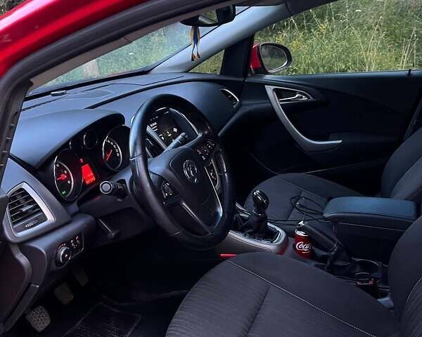 Красный Опель Астра, объемом двигателя 1.69 л и пробегом 329 тыс. км за 5800 $, фото 12 на Automoto.ua