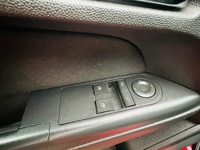 Красный Опель Астра, объемом двигателя 1.7 л и пробегом 220 тыс. км за 2600 $, фото 11 на Automoto.ua